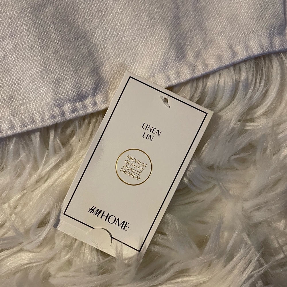 H&M Home White Linen Pillow Cover | 20x20 - Picture 2 of 6